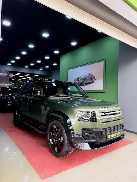 Land Rover Defender 2026