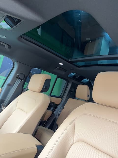 Land Rover Defender 2026