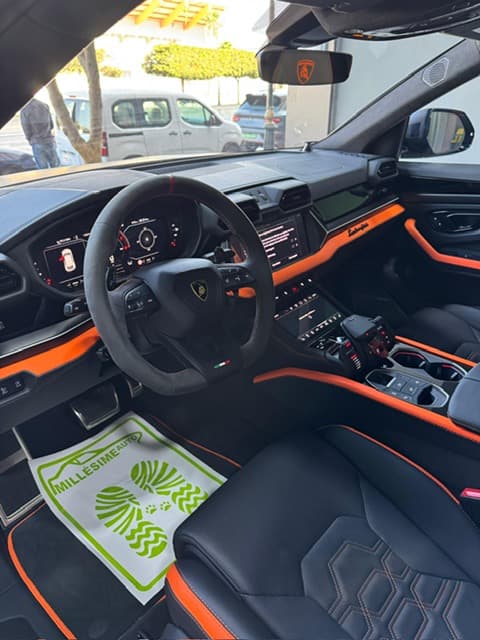 Lamborghini Urus 2026