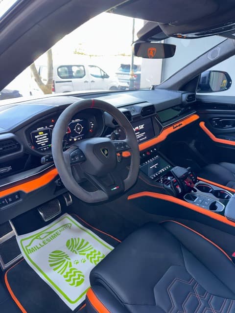 Lamborghini Urus 2026